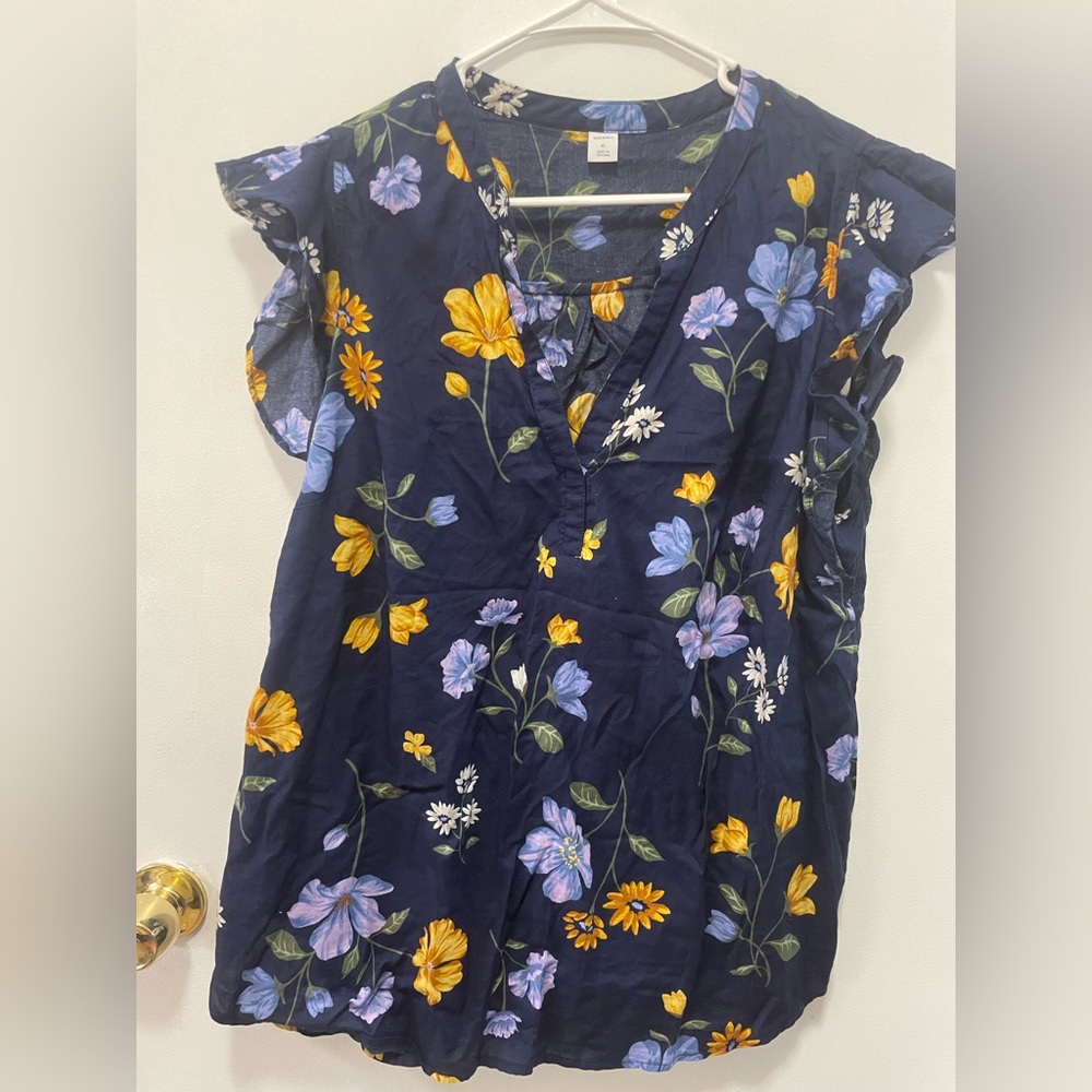 Old navy XL blue floral ruffled sleeve tank top